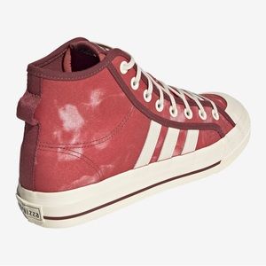 Sneakers adidas tennis shoes Originals Nizza Hi
RE
Men's sneakers